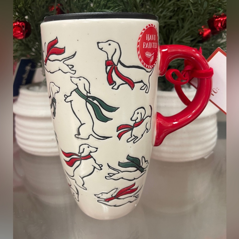 Christmas Dachshund Dogs in Holiday Scarves Ceramic Travel Coffee Mug w/ Lid NWT